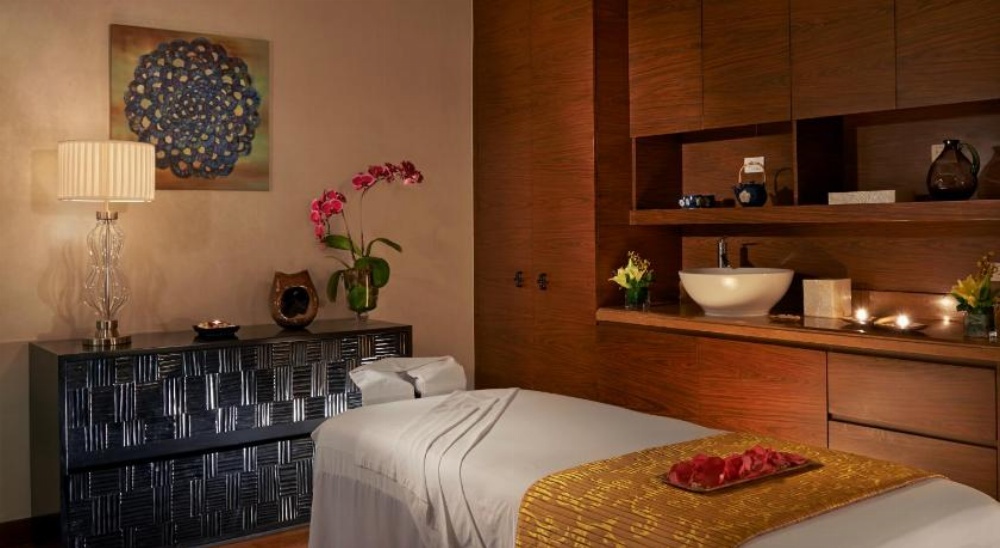 Fairmont Makati Main image